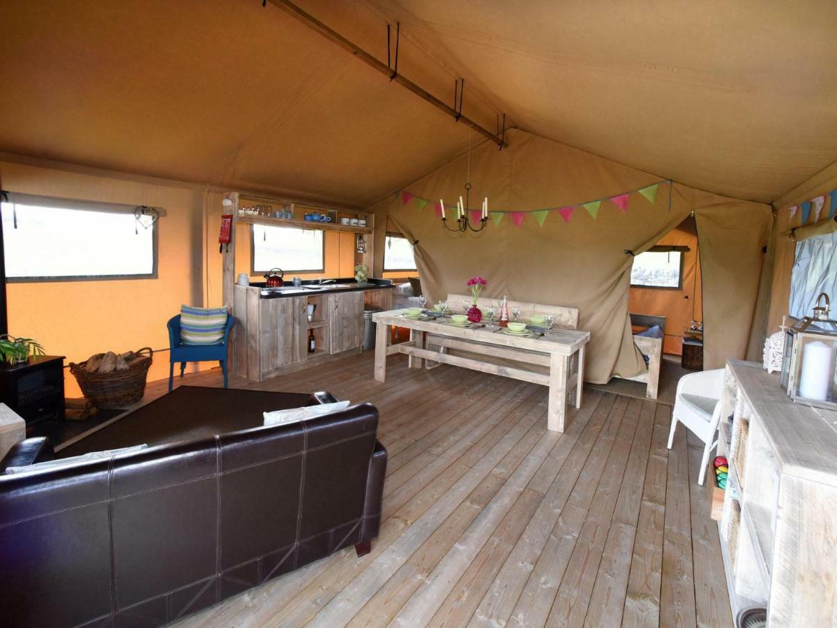 Carr's Hill Luxury Safari Tents Denny Exteriör bild